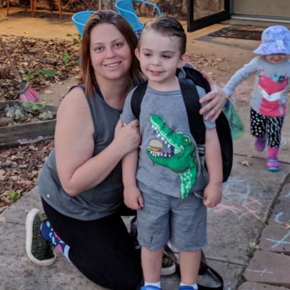 Meet your Posher, Kim - Picture 1 of 1